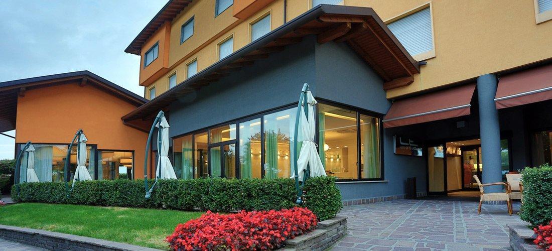 Hotel La Torretta Боллате Экстерьер фото