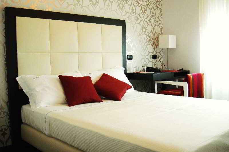 Hotel La Torretta Боллате Экстерьер фото
