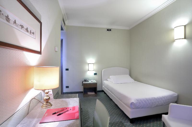 Hotel La Torretta Боллате Экстерьер фото